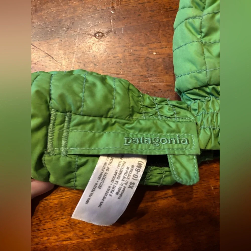 Patagonia baby mittens 0-6 month old